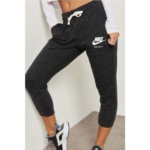Nike Pants - Nike Vintage Capri Pants MEDIUM Womens Heather Black High Waist Jogger Athletic
